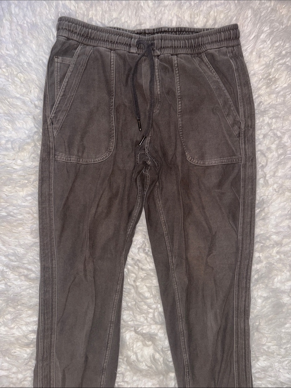 Athleta Farallon Jogger Green, Size 4 - Picture 3 of 16